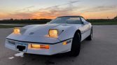 4th gen white 1986 Chevrolet Corvette convertible For Sale