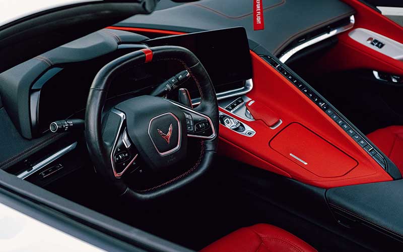 Chevrolet Corvette Manual vs Automatic: Which Transmission Is the Better Choice?