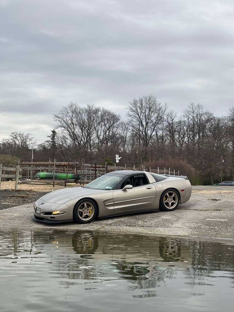 Silver 1999 Chevrolet Corvette 6spd manual coupe For Sale